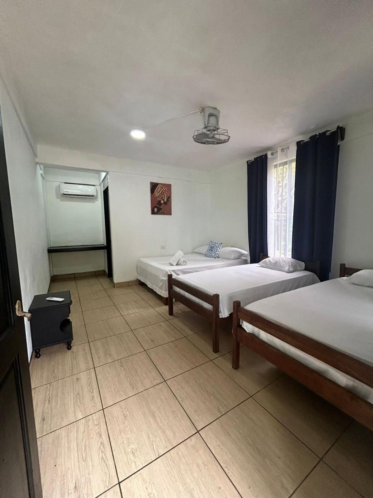 Los Amigos Jungle Hotel Tortuguero Chambre photo